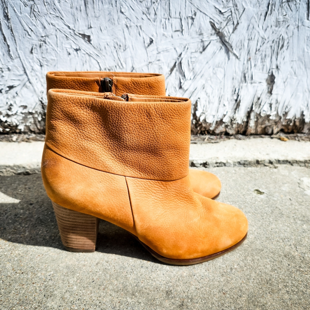 Cole Haan Leather Ankle Boots Womens 7B Tan Brown Stacked Heel Booties Zip